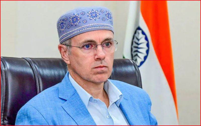 کشمیری پنڈتوں کے خلاف دھمکیوں کو ہلکے میں نہیں لینا چاہیے: عمرعبداللہ